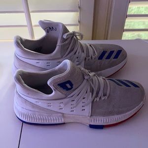 Men’s Size 9 Signed D Lillard 3 Adidas